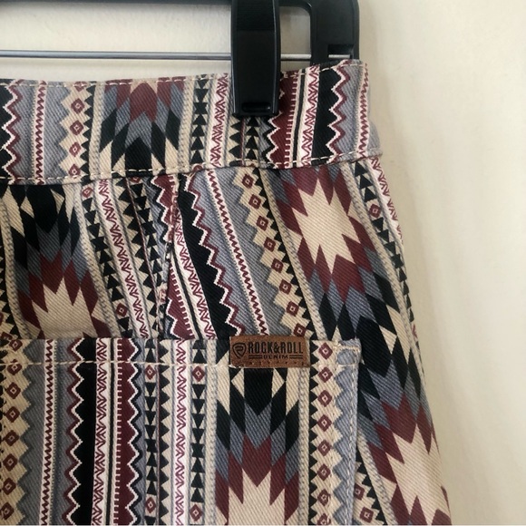 Rock & Roll Extra Stretch Aztec Print Bell Bottoms Size 31 x 34 - Picture 9 of 11